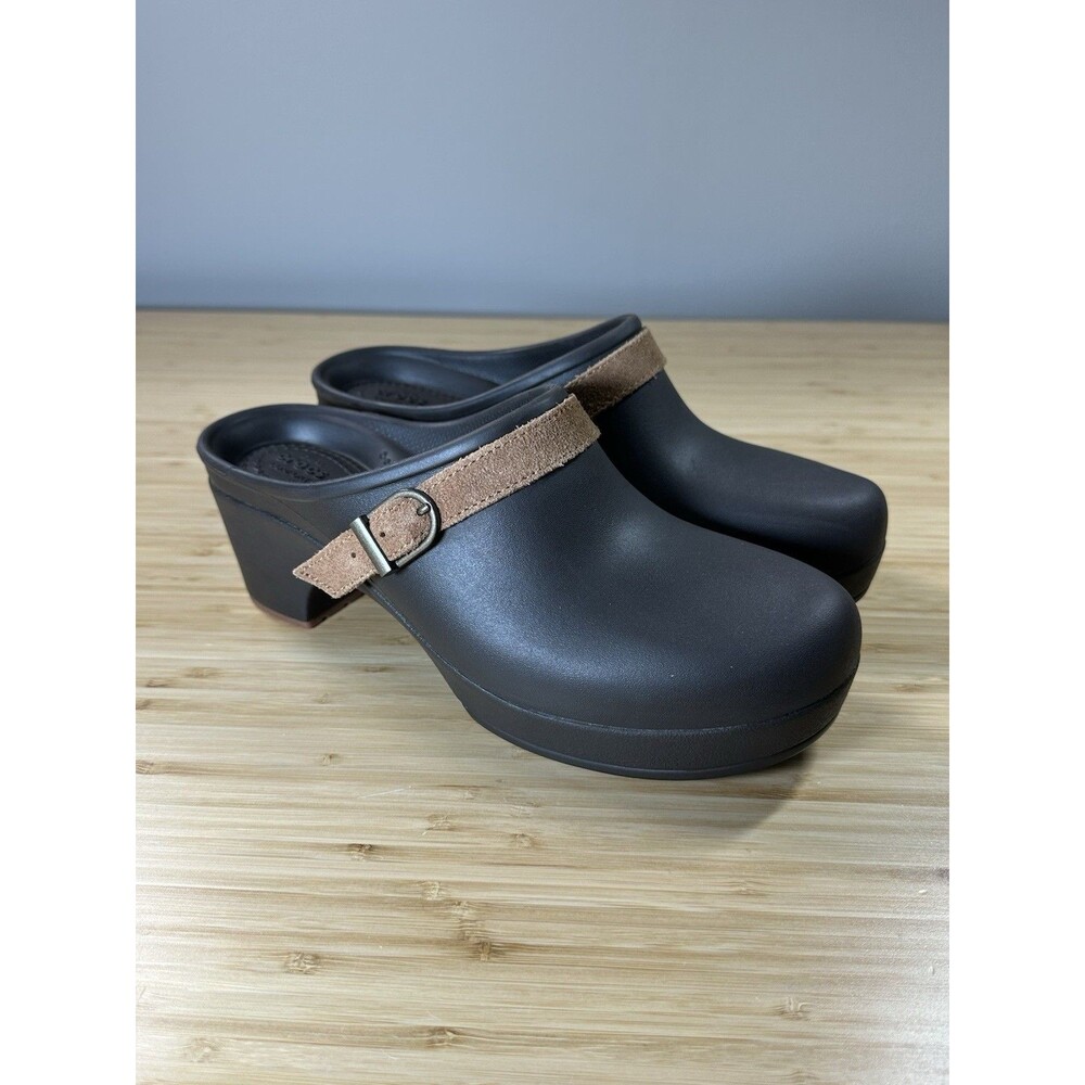 New CROCS Sarah Clog Mules Dual Comfort Espresso 8 Boho Casual Office Teacher